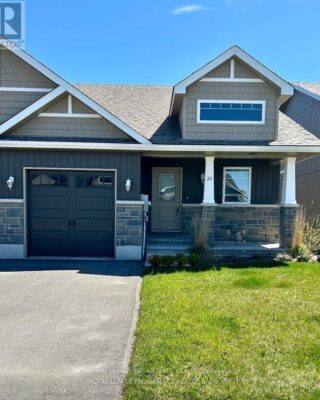 22 Stirling Crescent, Prince Edward County