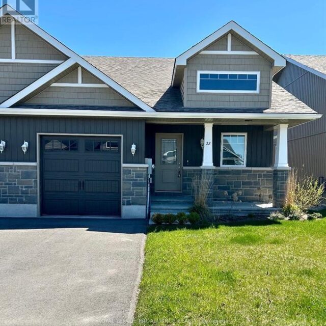 22 Stirling Crescent, Prince Edward County