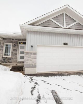 22 Walnut Crescent, Belleville