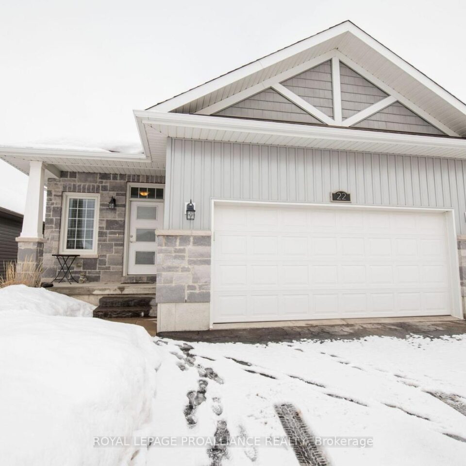 22 Walnut Crescent, Belleville