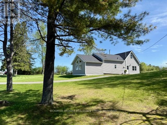 2211 Hitchcock Road W, Kingston