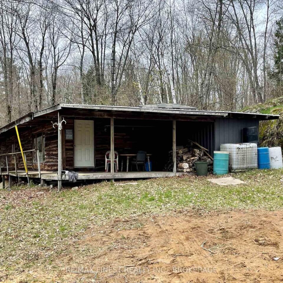 2223 Henderson Road, Frontenac (frontenac Centre)