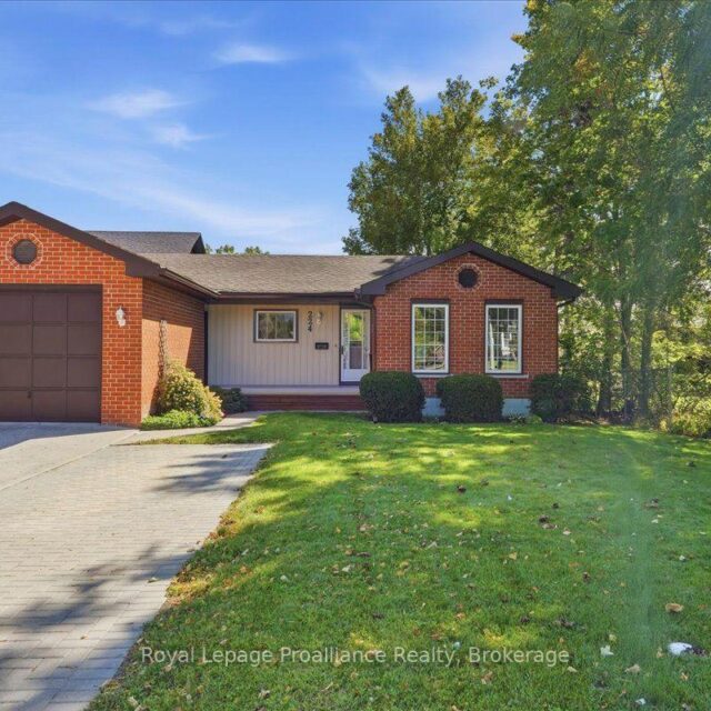 224 Dundas Street W, Greater Napanee