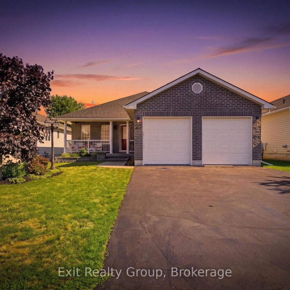 23 Mount Grove Crescent, Prince Edward County