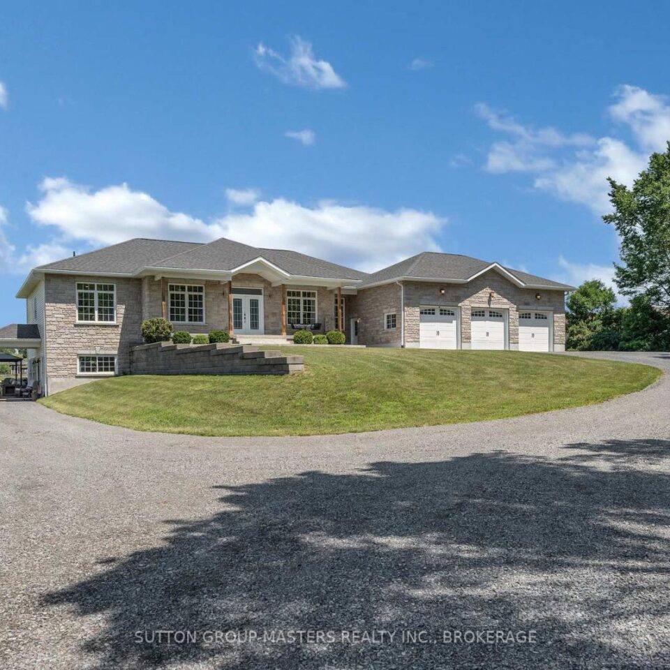 23 Owen Avenue, Gananoque