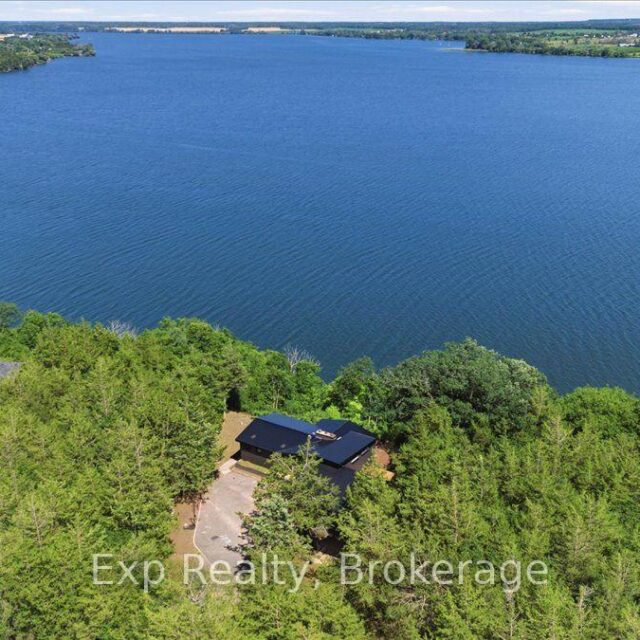 23 Sidney Shore Lane, Prince Edward County