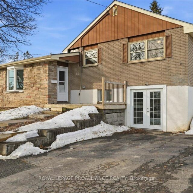 24 Gilbert Street, Belleville