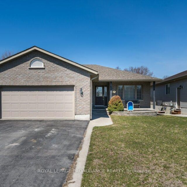 24 Stonegate Crescent, Quinte West