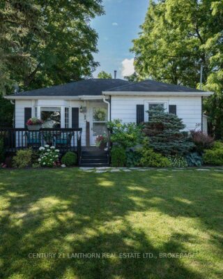240 Thomas Street W, Greater Napanee