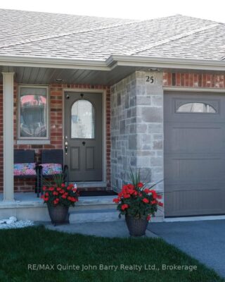 25 Hillside Meadow Drive, Quinte West