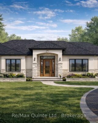 25 Leaside Drive, Prince Edward County