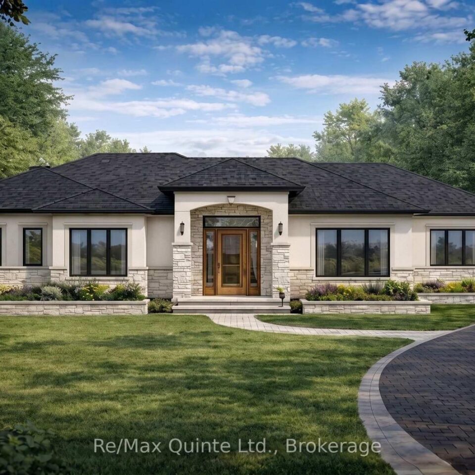 25 Leaside Drive, Prince Edward County