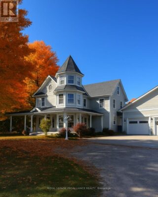 25 Prinyers Cove Crescent, Prince Edward County