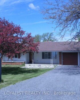25 Redner Lane, Prince Edward County