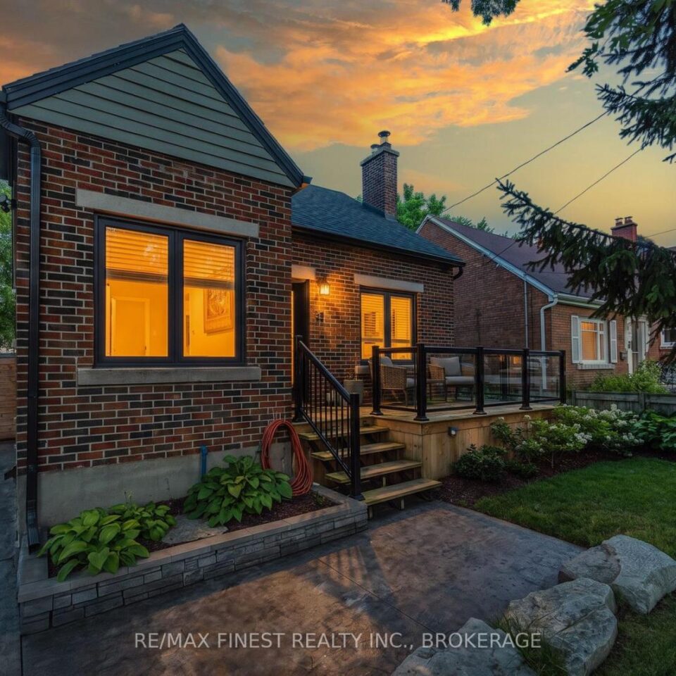 258 College Street, Kingston