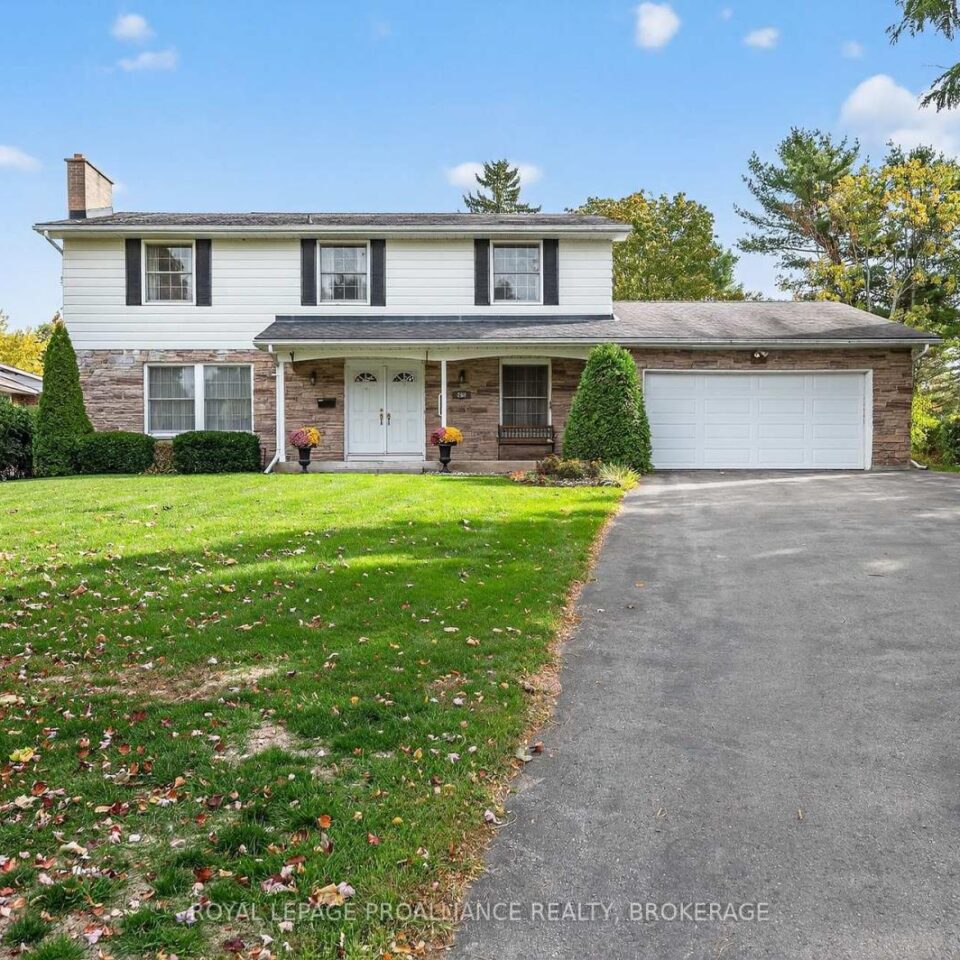 259 Fairway Hill Crescent, Kingston