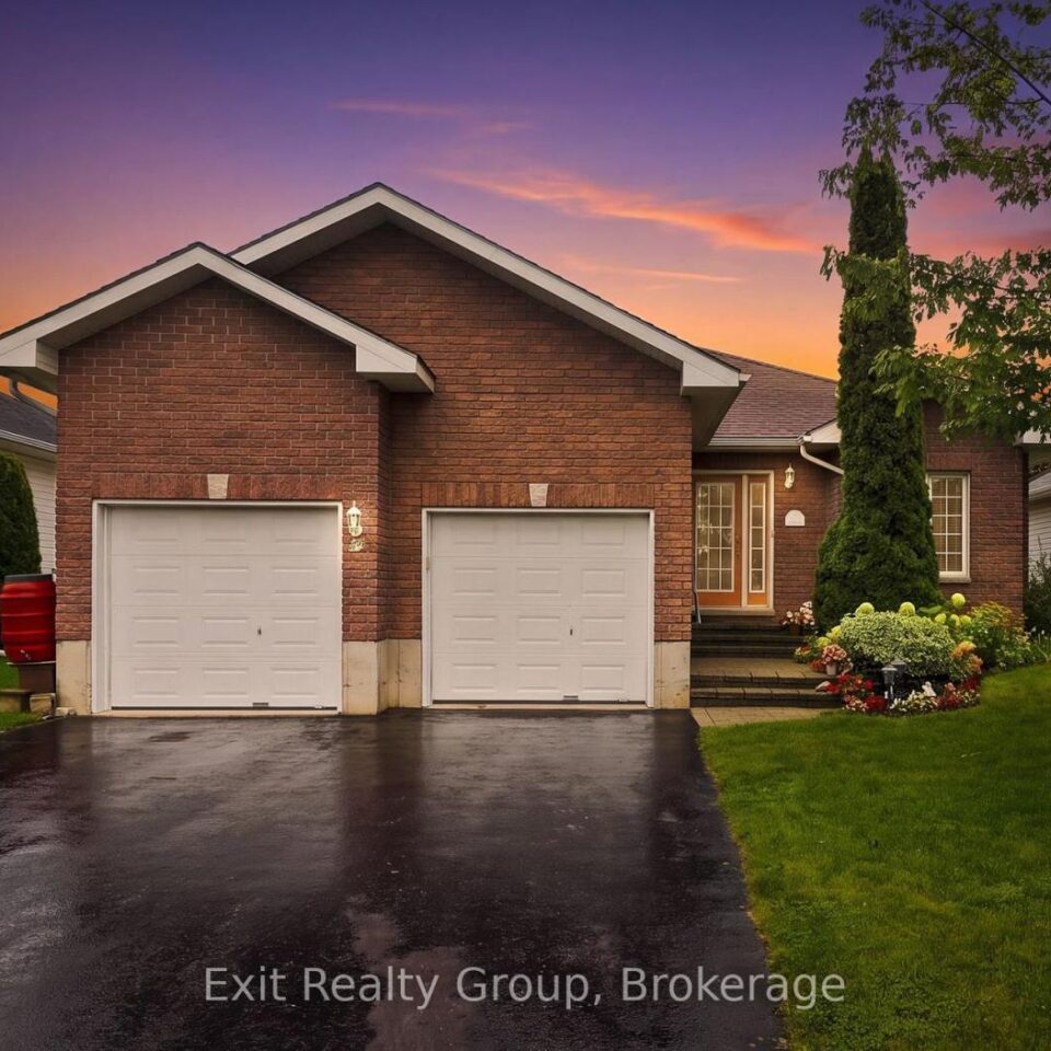 26 Aletha Drive, Prince Edward County