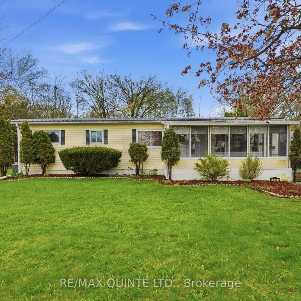26 Linden Boulevard, Quinte West