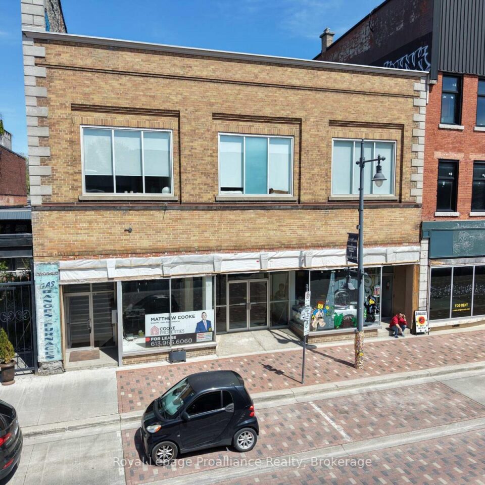261 Front Street, Belleville