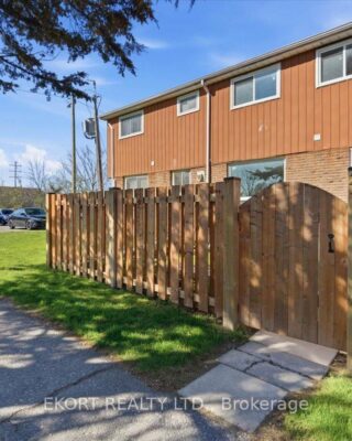 27 – 17 Tracey Park Drive, Belleville