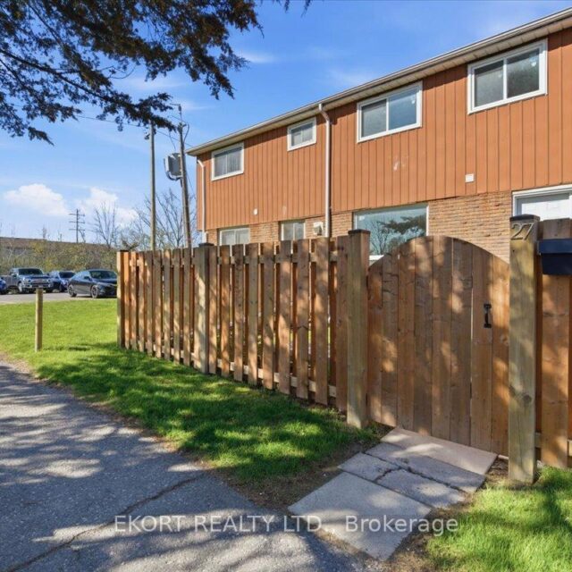 27 – 17 Tracey Park Drive, Belleville