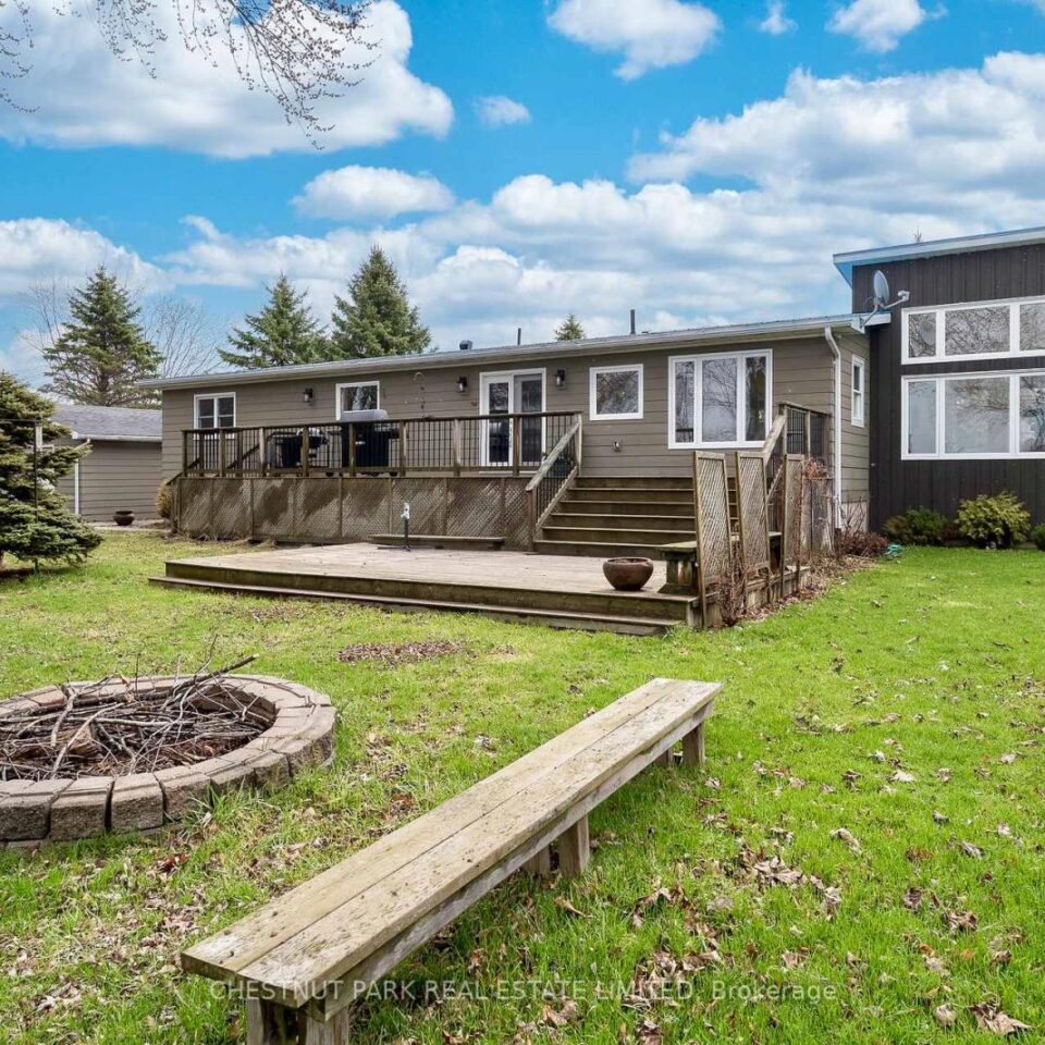 27 Carmans Lane, Prince Edward County
