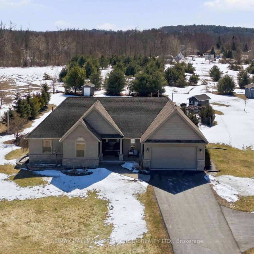 27 Charles Road, Tweed