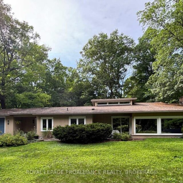 27 Riverside Drive, Kingston