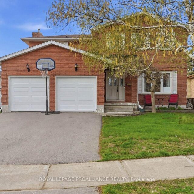 276 College Street W, Belleville