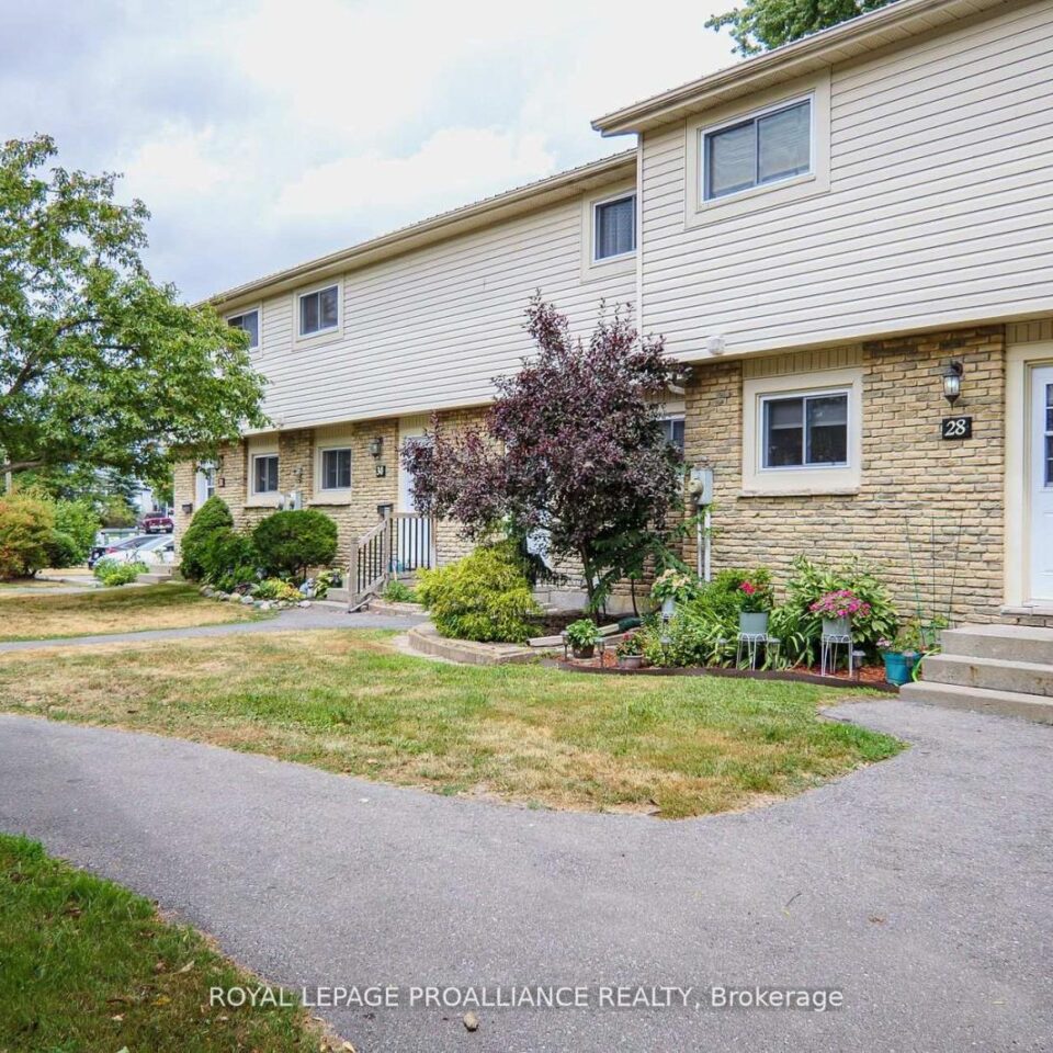 28 – 161 Bay Street, Quinte West