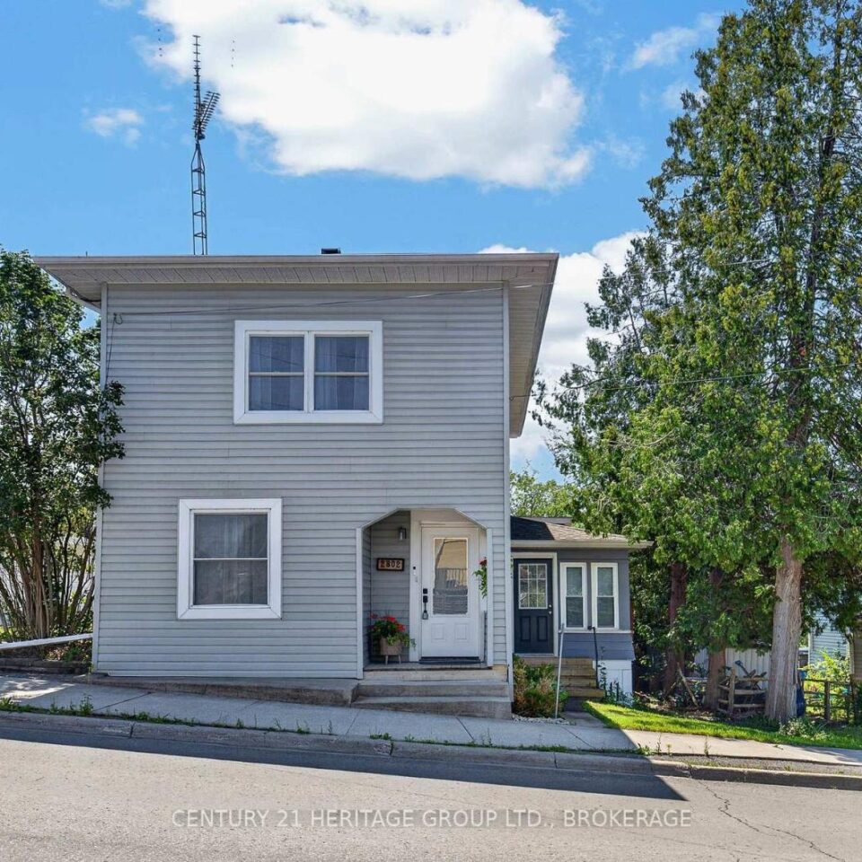 2802 County Road 6 Road, Stone Mills