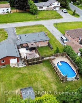 29 Barry Road, Quinte West