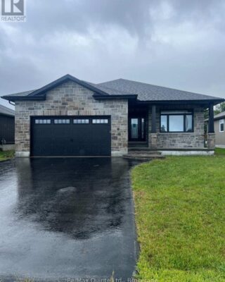 29 Gavin Crescent, Quinte West