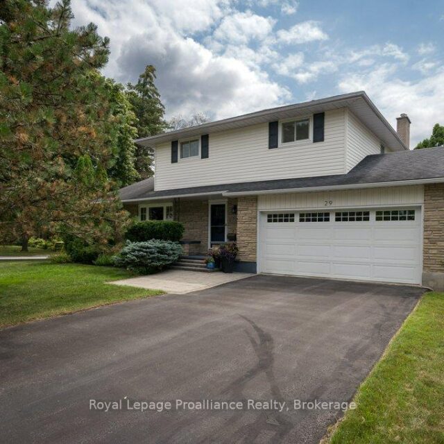 29 Hope Crescent, Belleville