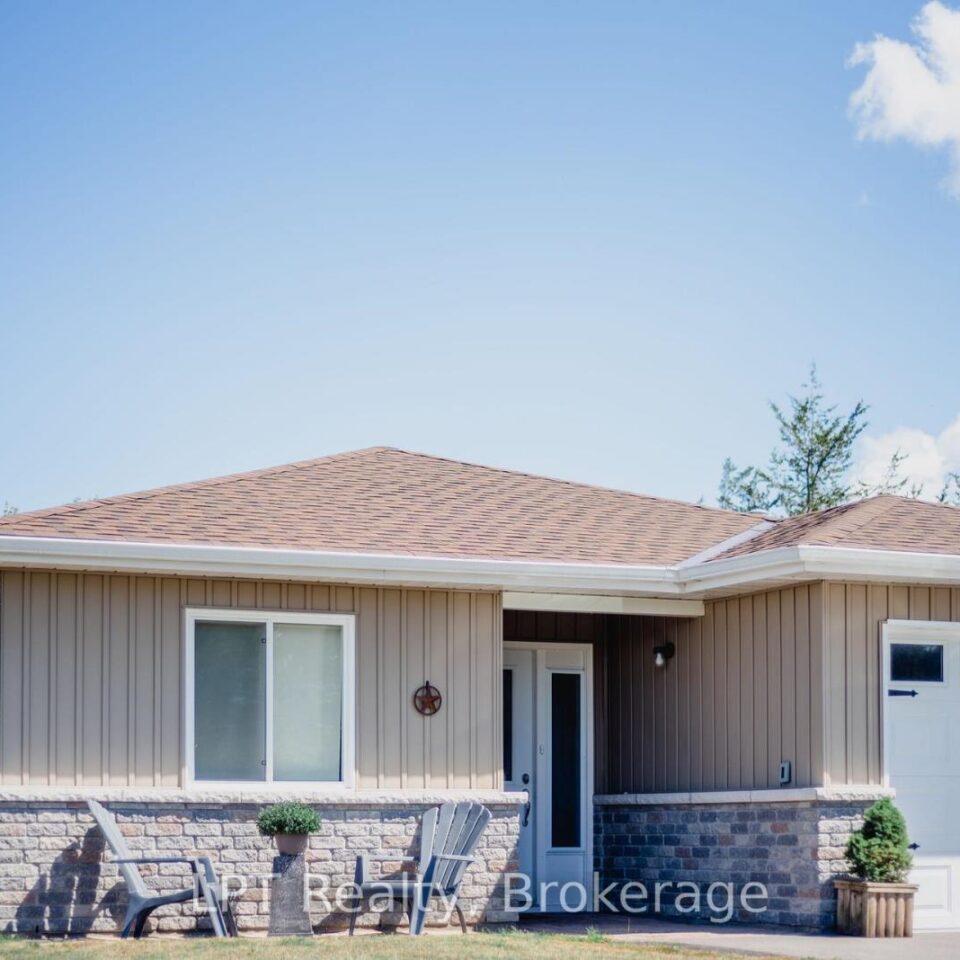 290 Taft Road, Prince Edward County