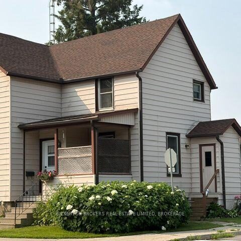 292 William Street N, Gananoque