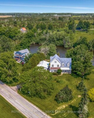 2925 County Road 10, Prince Edward County