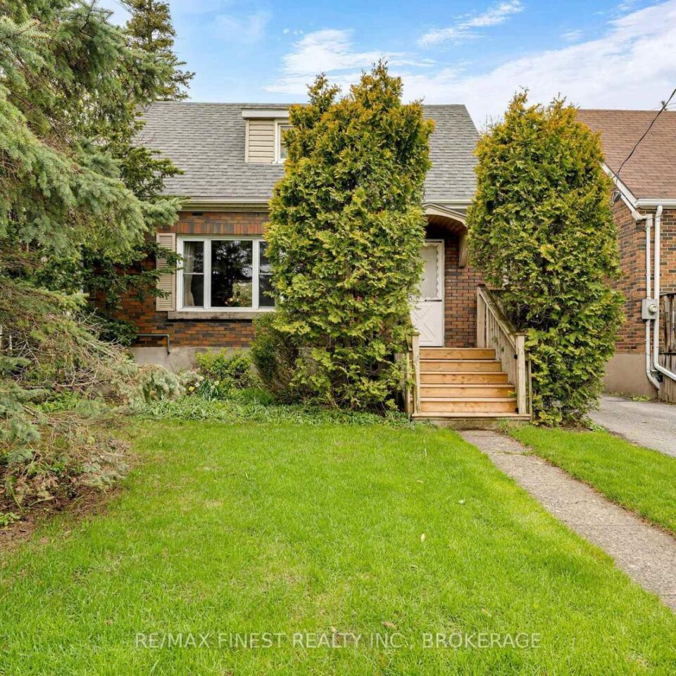 298 College Street, Kingston