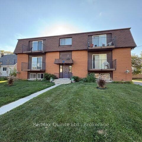 3 – 49 Oxford Road, Quinte West