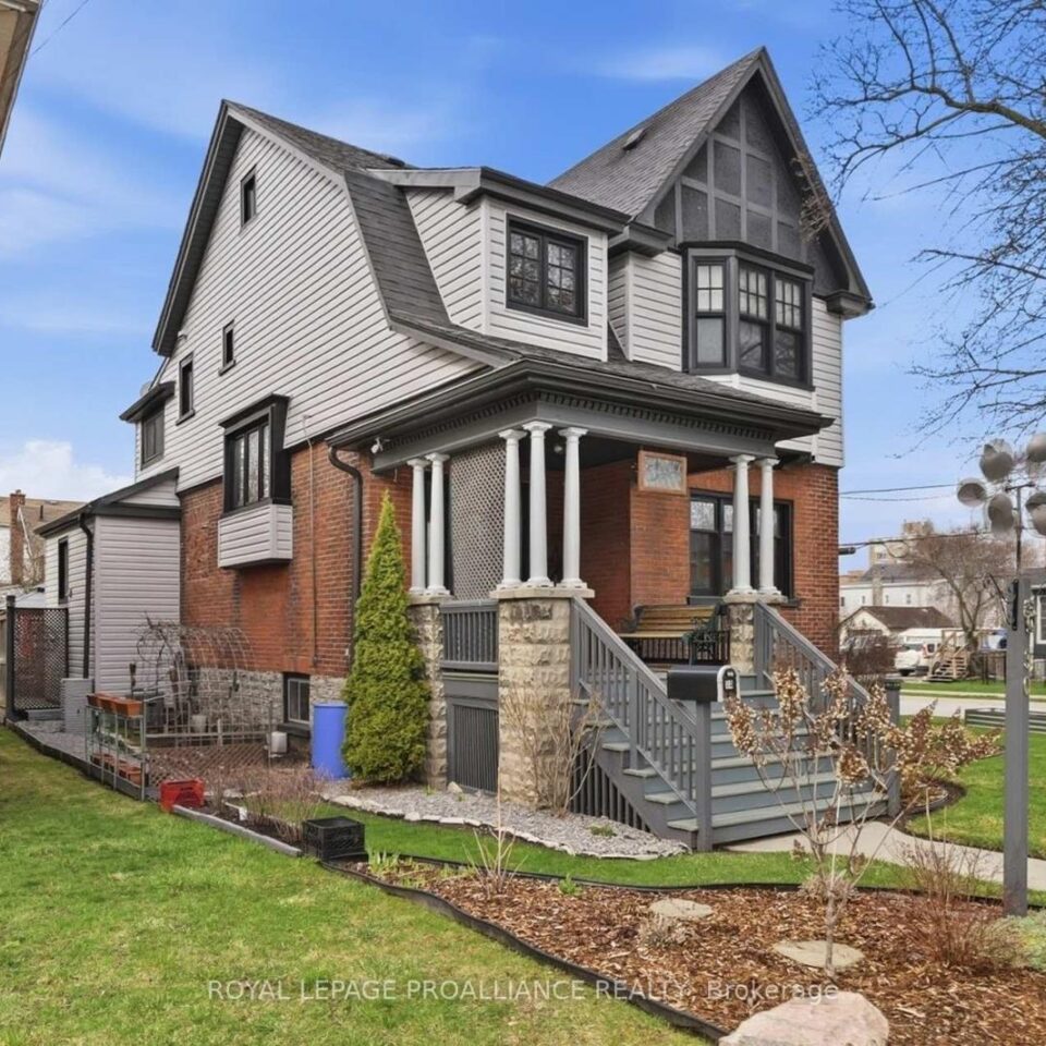 30 Catharine Street, Belleville