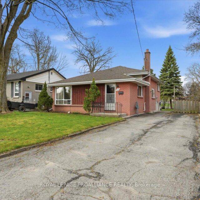 30 Lambert Drive, Belleville