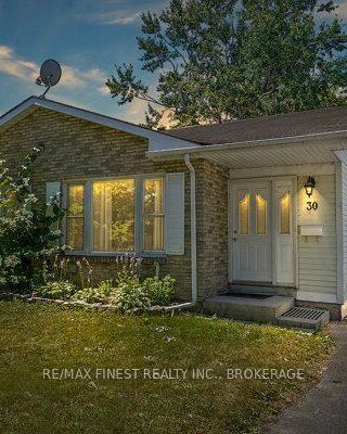 30 Woodstone Crescent, Kingston