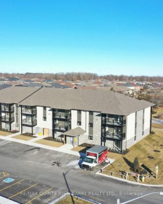 302-10 Hillside Meadow Drive, Quinte West