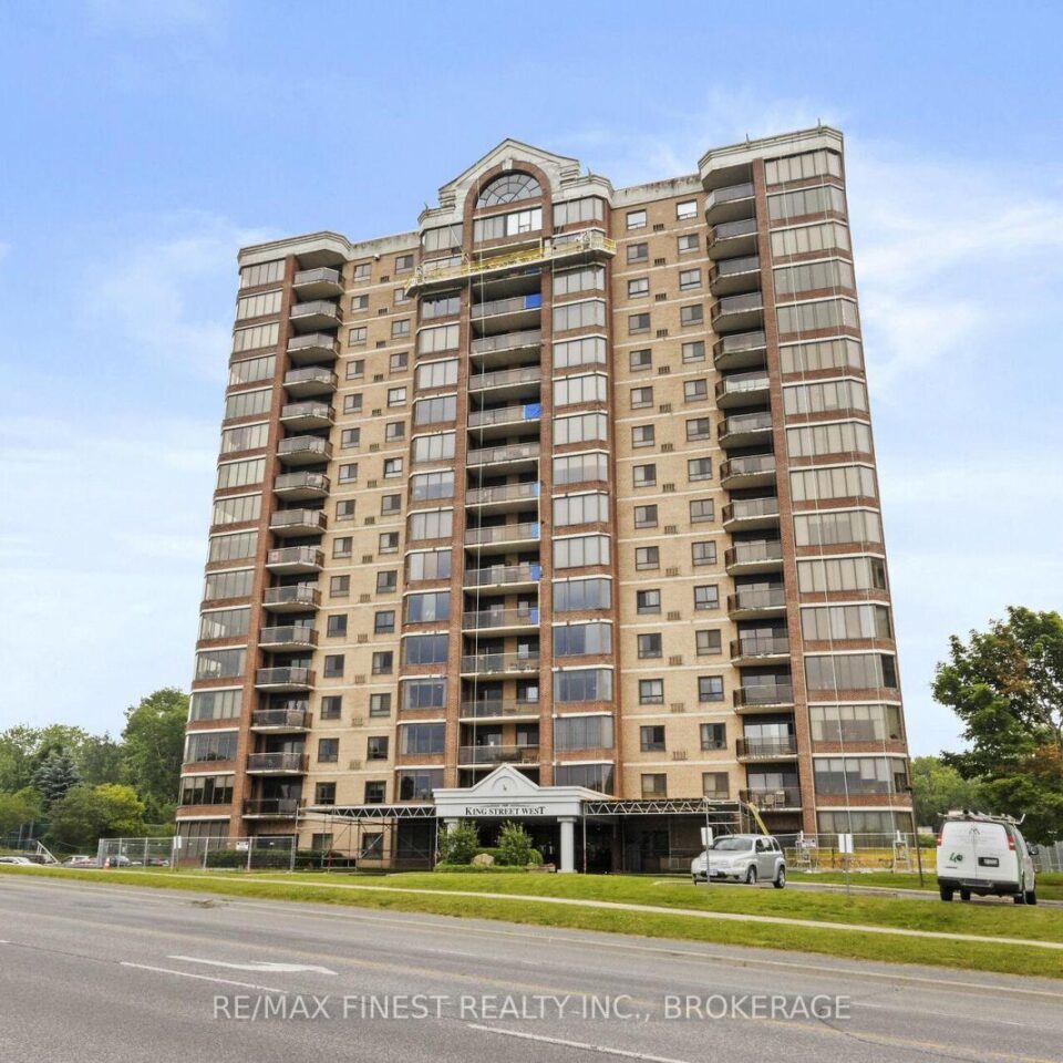 302 – 1000 King Street W, Kingston