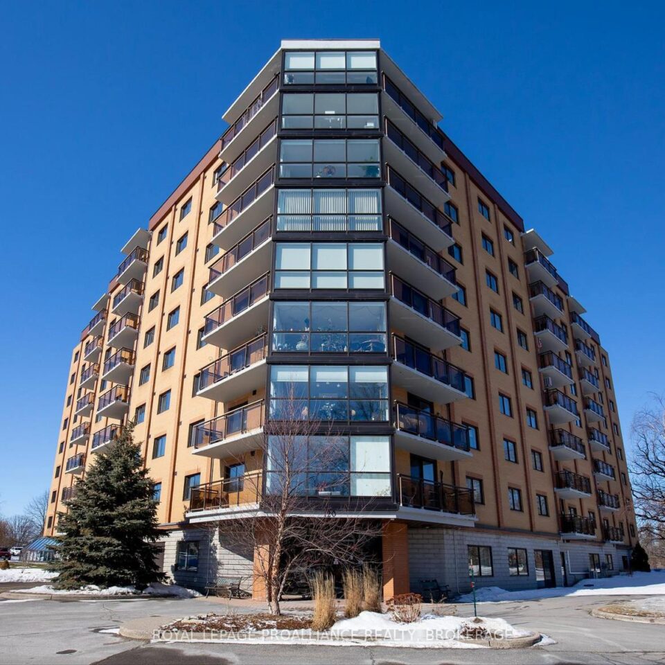 302 – 120 Barrett Court, Kingston