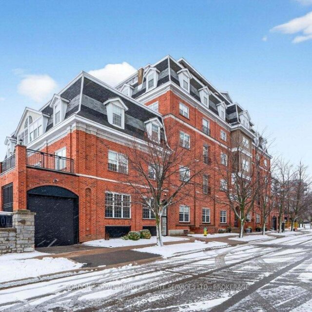 302 – 20 Gore Street, Kingston