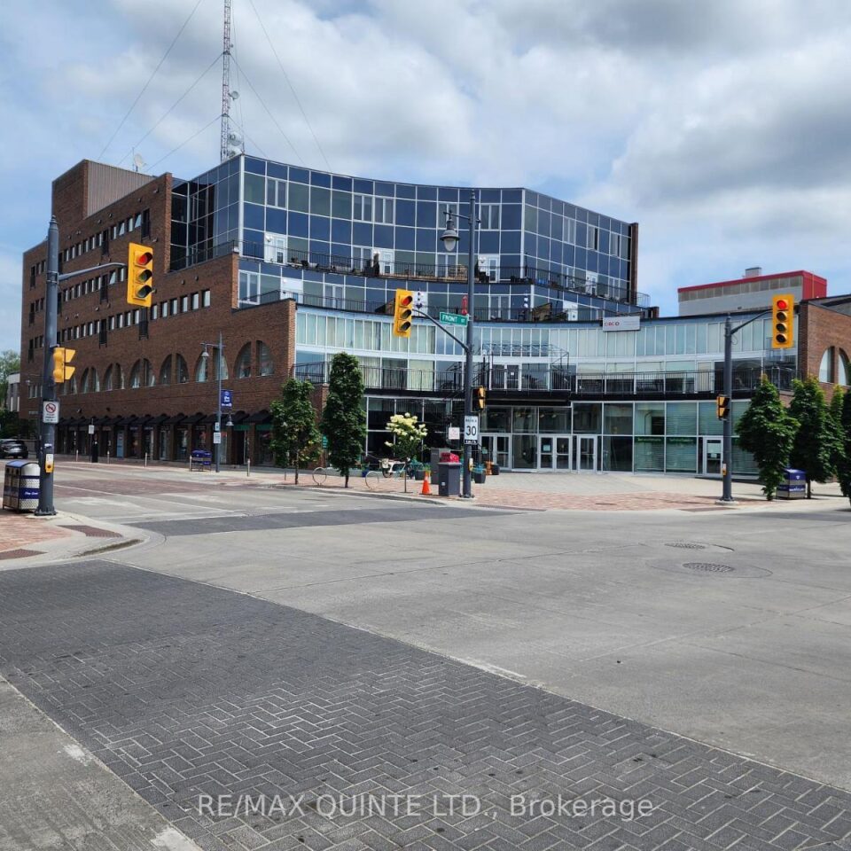 304 – 199 Front Street, Belleville