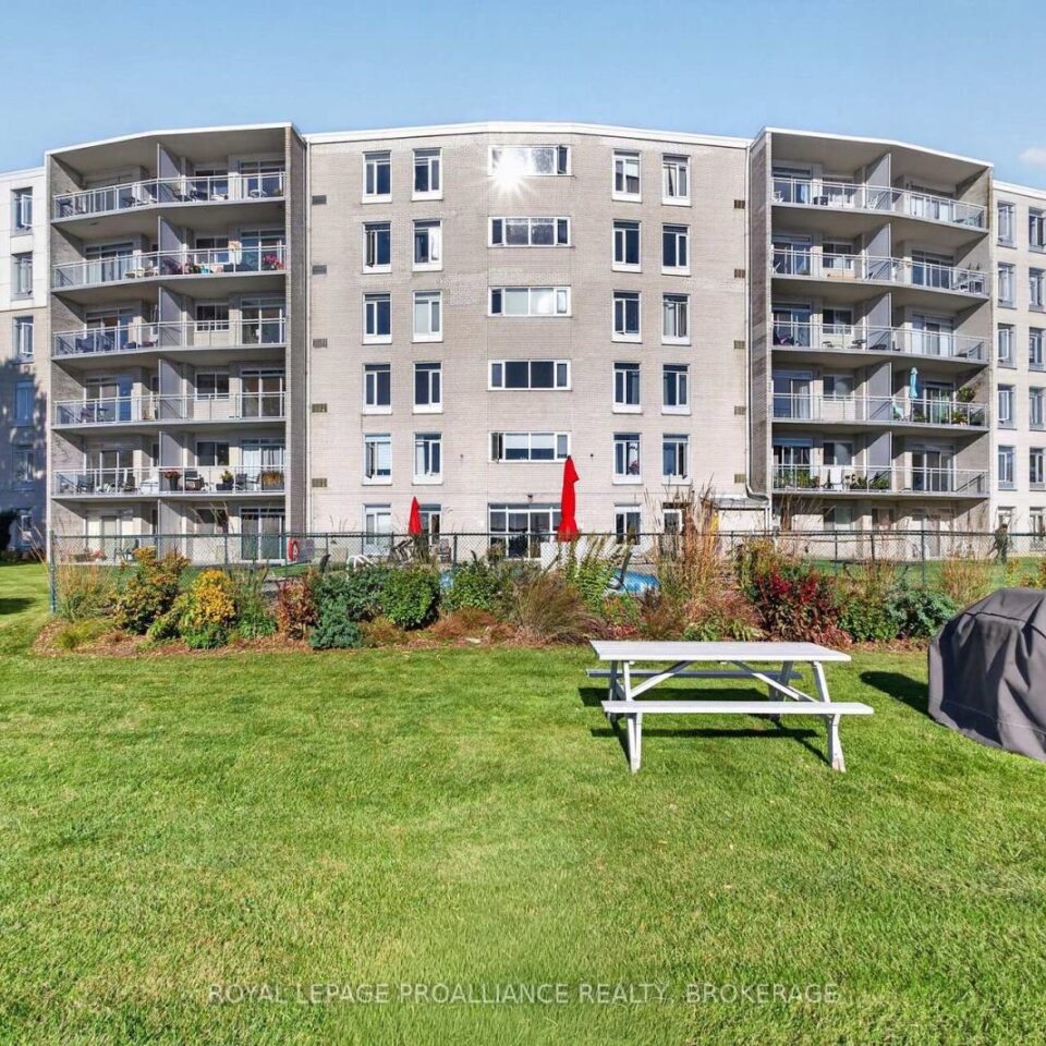 306 – 1 Mowat Avenue, Kingston