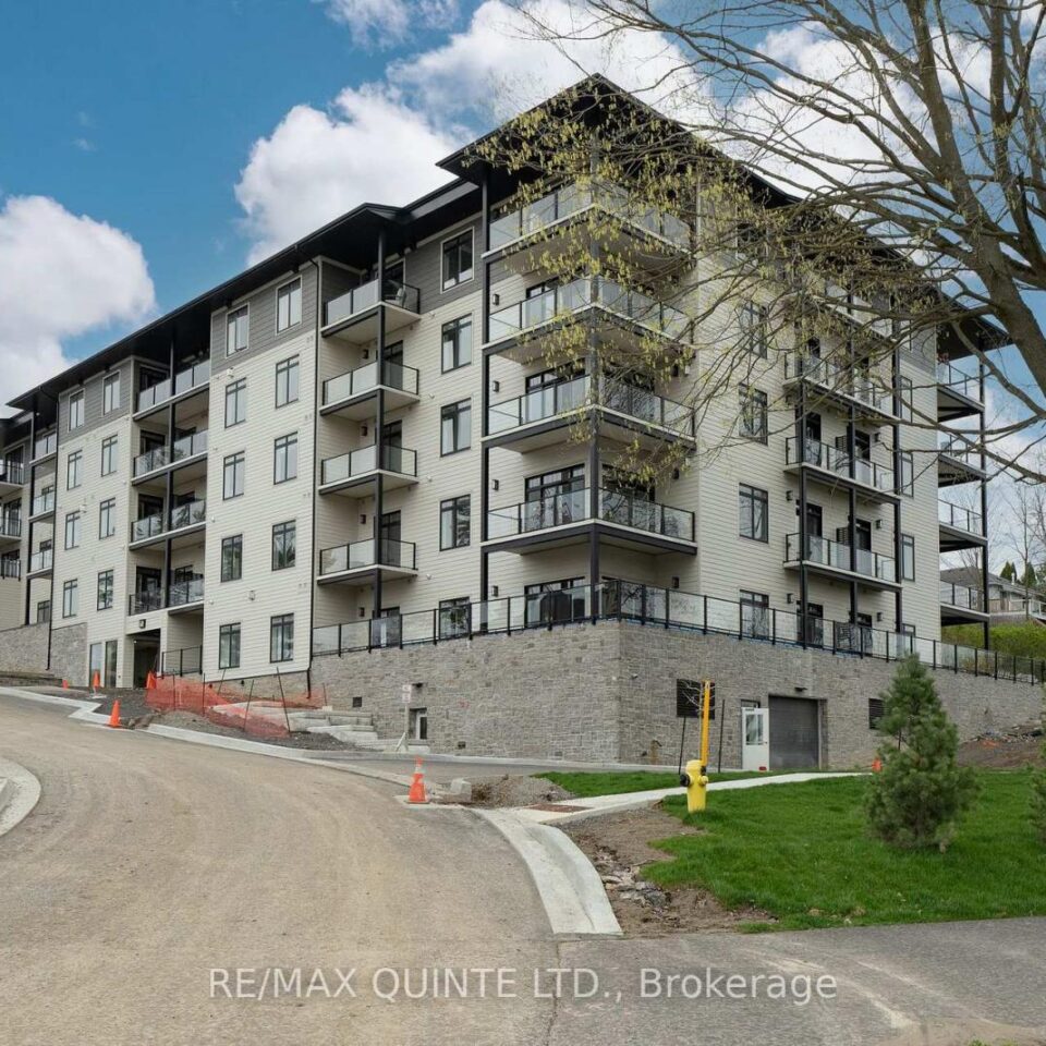 306 – 17 Cleave Avenue, Prince Edward County