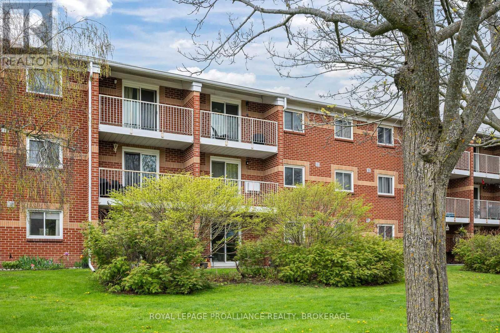 306 – 573 Armstrong Road, Kingston